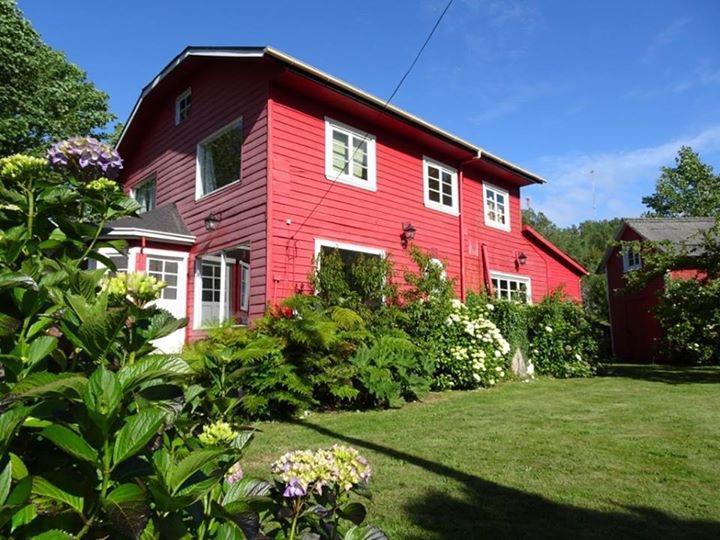 Casa Roja Isla Tenglo * Puerto Montt