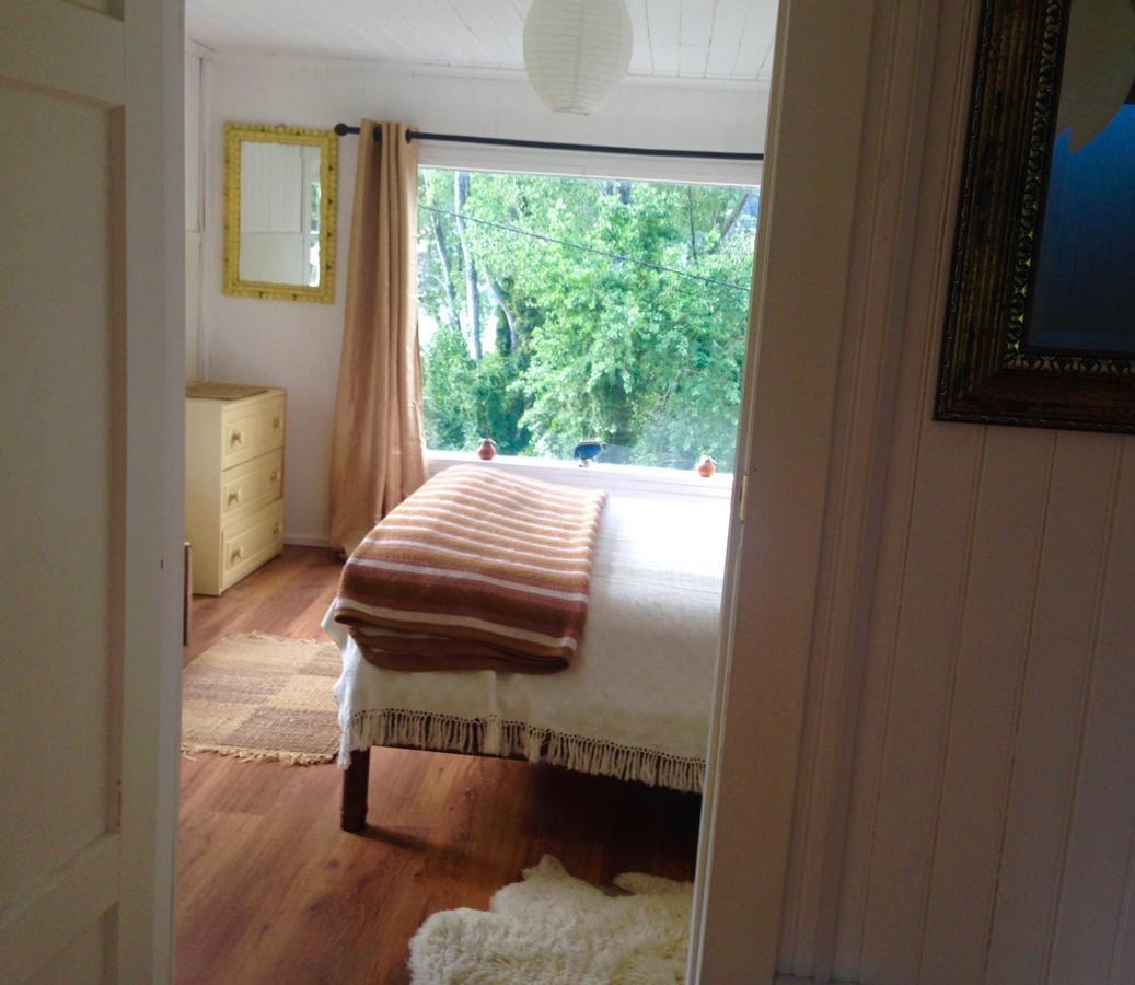 Bed and breakfast Casa Roja Isla Tenglo *